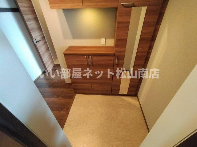 【玄関】 | シャーメゾン小坂