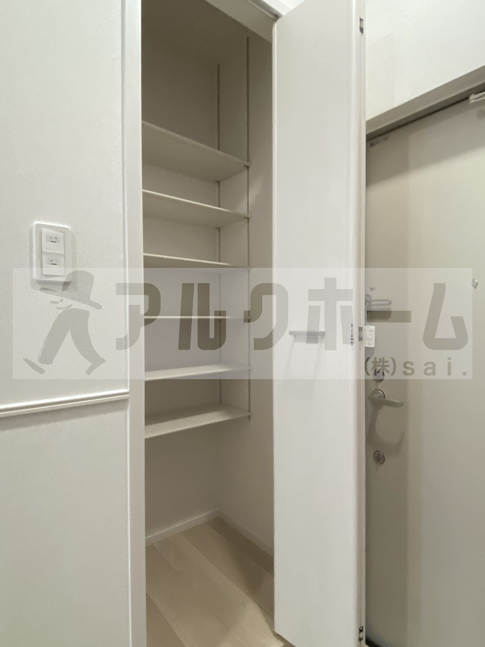 アルカンシエルヌーモの玄関