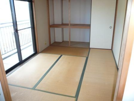【寝室】 | ブラウベルク法善寺