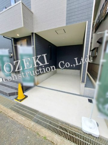 越谷市下間久里新築戸建ての駐車場