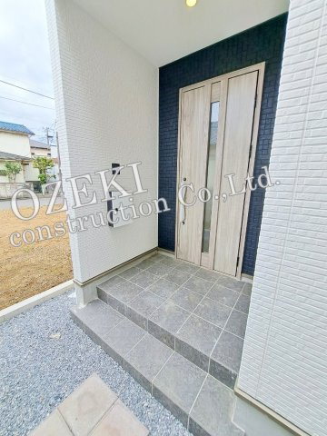 越谷市下間久里築戸建て　もっと、きっと、ずっと-KEIAI FiTケイアイフィット-のエントランス