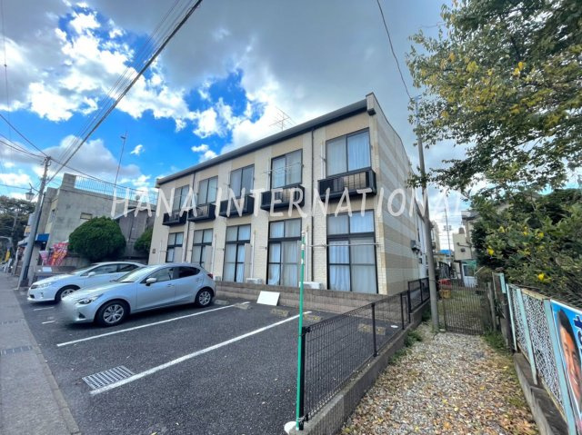 レオパレスガーデンハイツ１８の外観