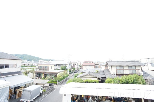 イーナ島崎の展望