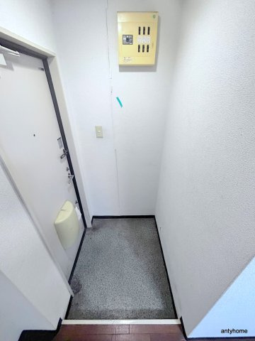 セレスティアル東三国　仲介手数料無料の玄関