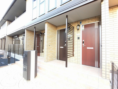 【エントランス】 | グランプレジールB