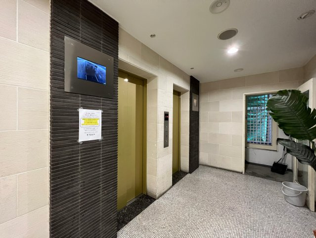 BRAVI南堀江のロビー