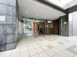 【エントランス】