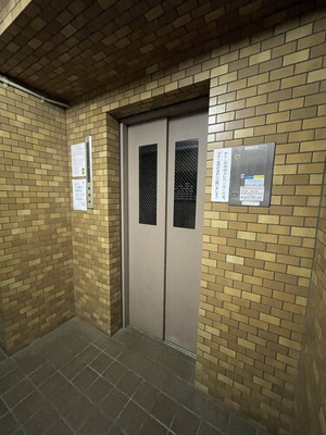 【ロビー】 | ライオンズマンション板橋中丸町　13076 | エレベーター付きで移動もらくらく♪