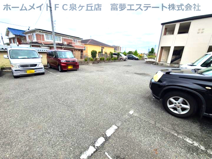 サンライズの駐車場