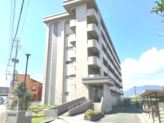 飯塚市忠隈　富士コーポ4階の外観