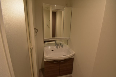 【独立洗面台】 | エル・セレーノ天満橋