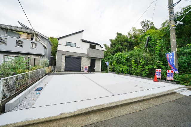【横浜市旭区市沢町1127新築戸建て】★仲介手数料無料★（市沢小学校・西谷中学校）の外観