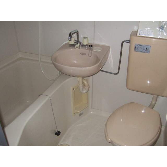 岐阜市敷島町９丁目の店舗事務所の浴室|3点ユニットバス