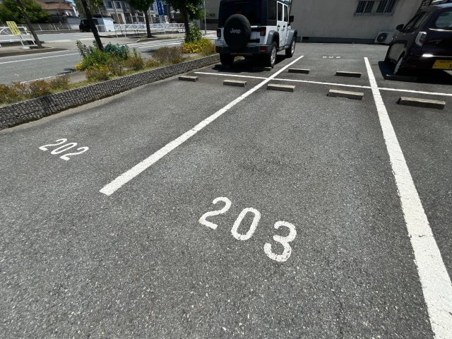 ピュアリティー21の駐車場
