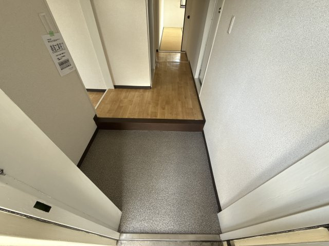 マンション大和の玄関
