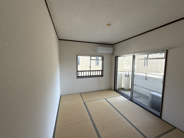 マンション大和の和室