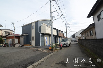 【前面道路含む現地写真】 | 海老名市門沢橋5丁目　新築戸建て　全２棟　【仲介手数料無料】 | ※令和5年11月上旬に撮影