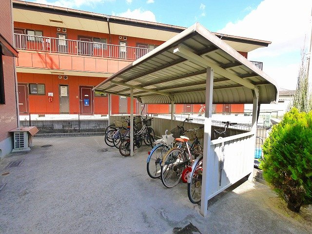 ラークハイムⅡのその他共用部分|自転車置き場