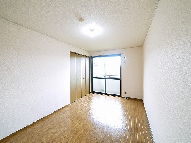 ラークハイムⅡの寝室|落ち着いて過ごせるお部屋なので、寝室にいかがでしょうか