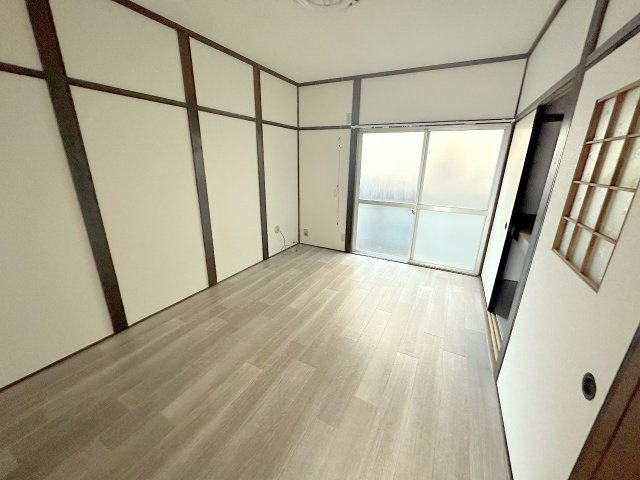 葛城市加守戸建の洋室