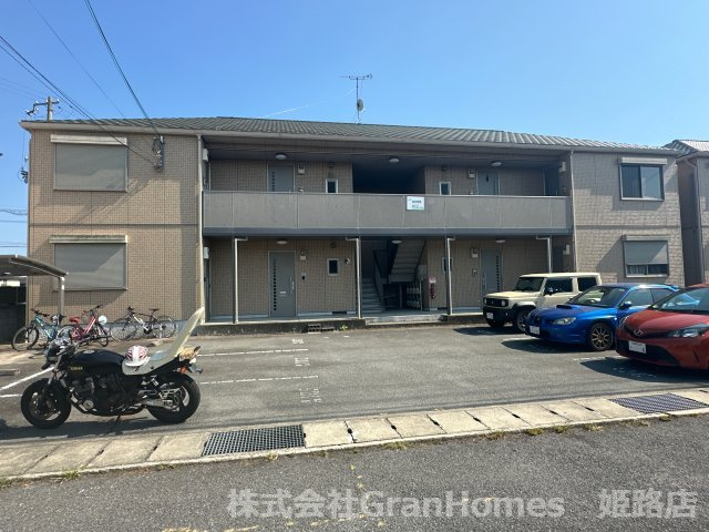 グレース古川　Ａ棟の外観