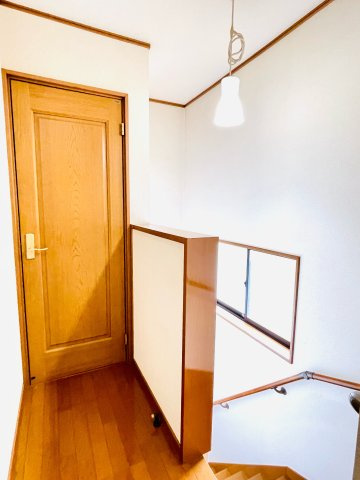 八王子市中山　中古戸建のその他共用部分|2階ホール