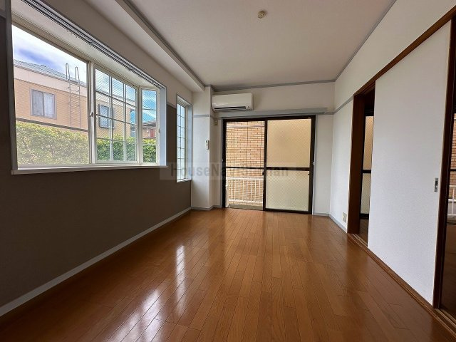 【寝室】 | ロイヤルコートＦＦ