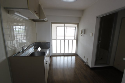 【キッチン】 | ブラヴール南仙台Ⅰ | 室内写真は参考です