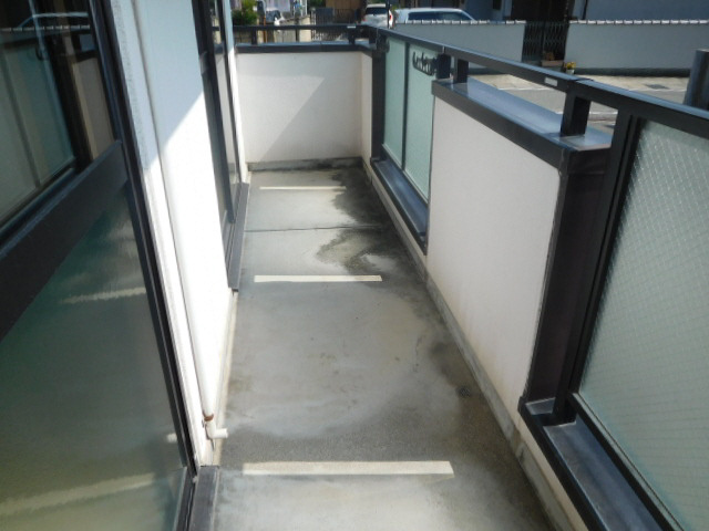 ジュネスYのバルコニー