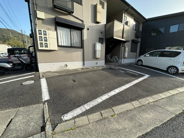 セジュールＫの駐車場