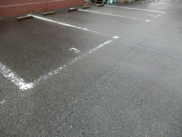 バーバリーコートの駐車場