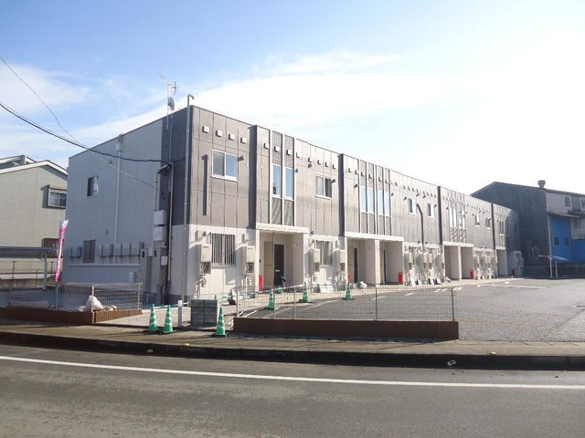 フェニックスハイツ十連寺の駐車場