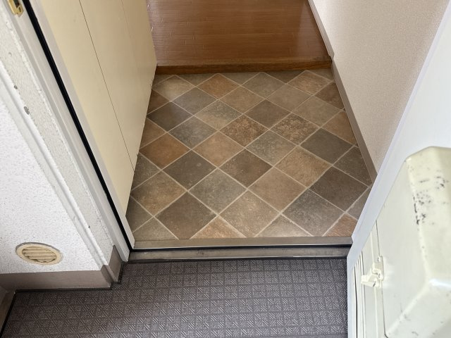 クリーンピア広畑夢前川の玄関