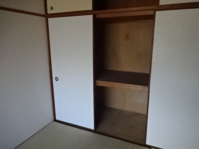 ハイツ早瀬公園前の収納