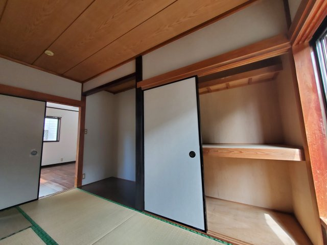 成田邸貸家の収納|大きなものも収納できそうです