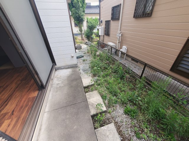 成田邸貸家の庭|お庭でゆったりと過ごせます