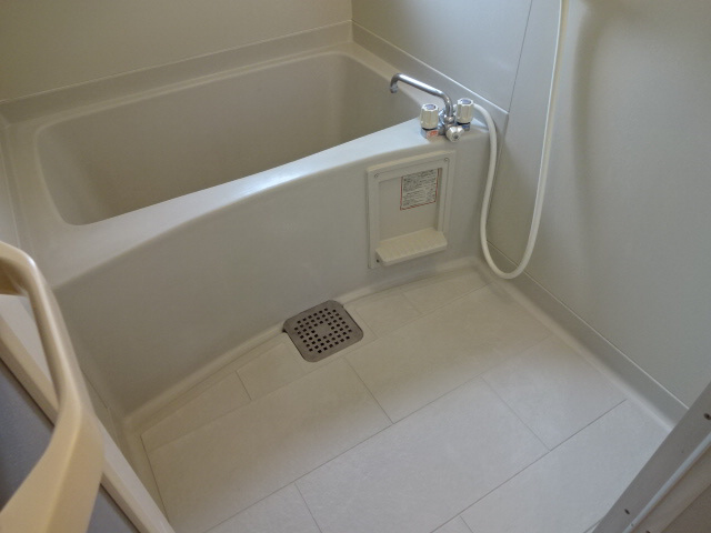 JAハイツ中西の浴室