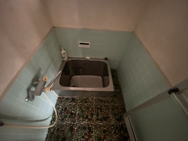 春日野町戸建の浴室