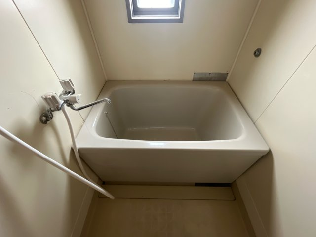 アーバン寺内の浴室