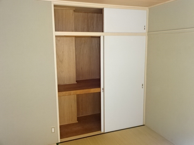 クレモナハイツ田寺の収納
