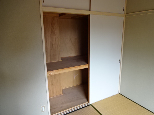クレモナハイツ田寺の収納