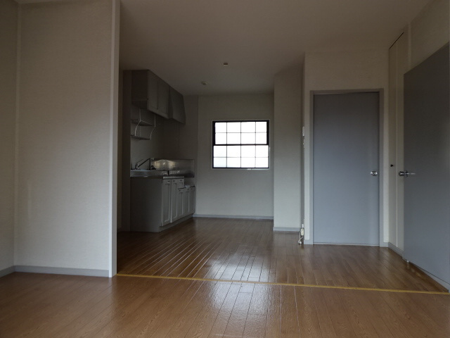 クレモナハイツ田寺の居間・リビング