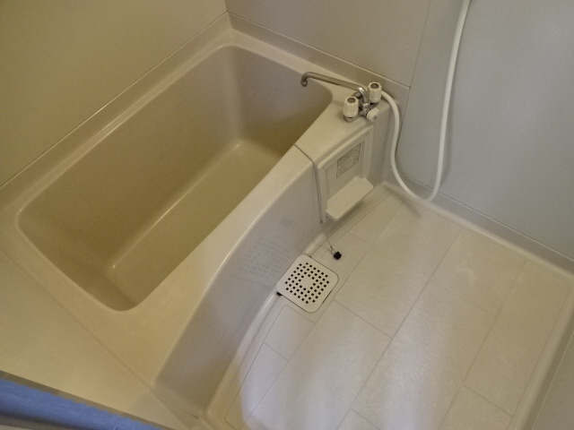 クレモナハイツ田寺の浴室