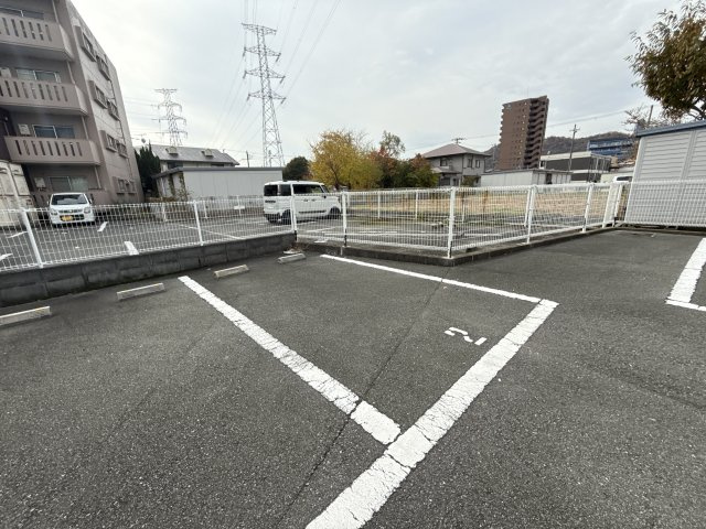 サンライズクイーンの駐車場