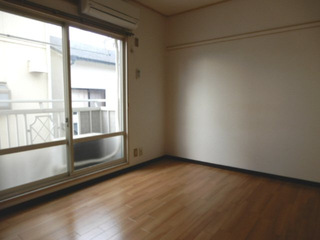 父夫山ハイツの子供部屋