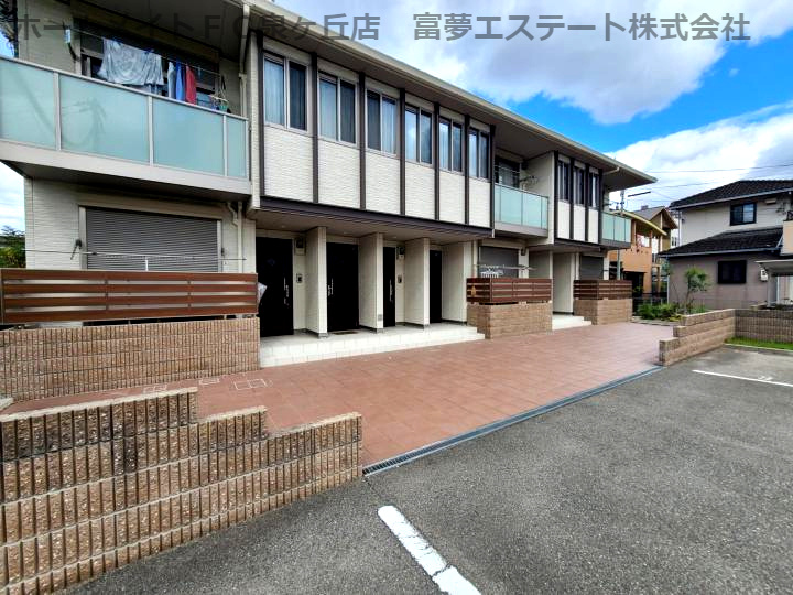 シャーメゾン泉北のエントランス