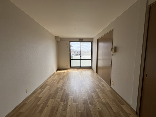 シャルマンコートＢ棟の居間・リビング