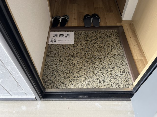 シャルマンコートＢ棟の玄関