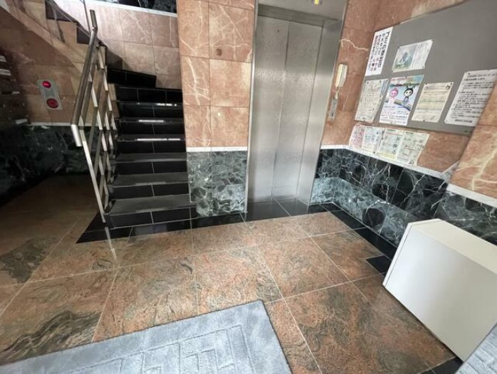 ビッグウッドビルドのロビー