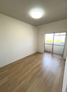 【居間・リビング】 | ローズハイツ西宮宮前町二号棟